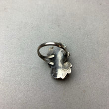 Load image into Gallery viewer, Vintage Sterling Malachite Two Stone Flourish Ring sz 6.5
