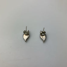 Load image into Gallery viewer, Vintage Native American Sterling Opal Inlay 0.5&quot; Stud Earrings
