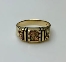 Load image into Gallery viewer, 12K Black Hills Gold Ring sz 11 (6.2g)
