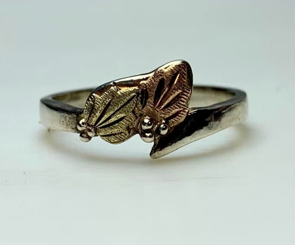 10K Black Hills Gold Sterling Ring sz 7.5 (2.5g)
