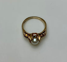 Load image into Gallery viewer, Vintage 10K Gold Pearl Ruby Ring sz 5.25 (2.8g)
