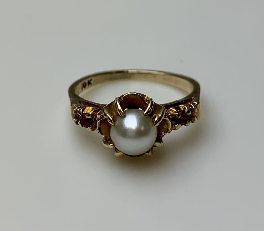Vintage 10K Gold Pearl Ruby Ring sz 5.25 (2.8g)