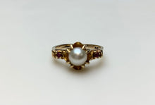 Load image into Gallery viewer, Vintage 10K Gold Pearl Ruby Ring sz 5.25 (2.8g)
