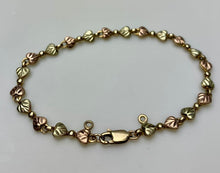Load image into Gallery viewer, 10K Black Hills Gold Leaf Link 7.5" Bracelet (6.3g)
