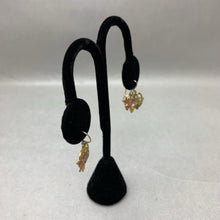 Load image into Gallery viewer, 10K Black Hills Gold Pendant on Gold Filled 19&quot; Chain &amp; Hook Earrings Set (5.6g)
