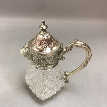 Load image into Gallery viewer, Vintage Leonard Waffle Diamond Glass Pitcher Lion Silverplate Top (
