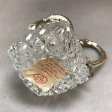 Load image into Gallery viewer, Vintage Leonard Waffle Diamond Glass Pitcher Lion Silverplate Top (
