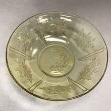 Load image into Gallery viewer, Vintage Amber Depression Glass Sharon Serving Bowl (8.5in)
