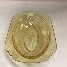Load image into Gallery viewer, Vintage Amber Glass Oval Serving Bowl (2x10x7)
