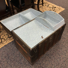 Load image into Gallery viewer, Camelback Antique Trunk (26x32x19)
