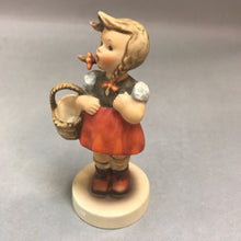 Load image into Gallery viewer, Goebel Hummel Little Shopper Figurine #96 (4.5in)
