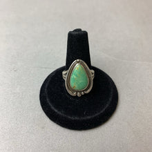 Load image into Gallery viewer, Vintage Native American Sterling Green Turquoise Teardrop Ring sz 6.75
