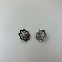 Load image into Gallery viewer, Vintage Native American Sterling Turquoise Daisy 0.5&quot; Stud Earrings
