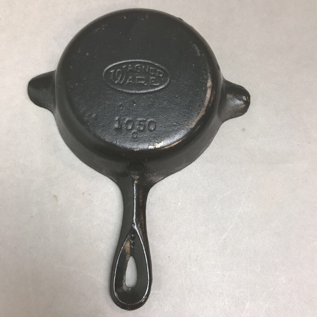 WagnerWare ワーグナーウェア 1050 ミニフライパン スキレット Wagner Ware 1050 Mini Cast Iron Skillet Ashtray (6in) – Main