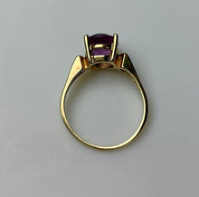 Load image into Gallery viewer, Vintage 10K Gold Amethyst Ring sz 7 (2.8g)
