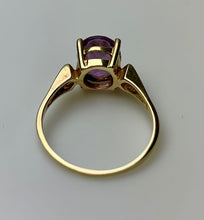 Load image into Gallery viewer, Vintage 10K Gold Amethyst Ring sz 7 (2.8g)
