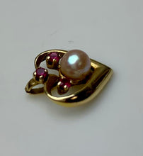 Load image into Gallery viewer, 14K Gold Pearl Ruby 0.5" Heart Pendant As-Is (1.6g)
