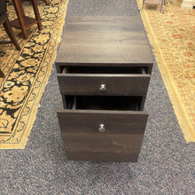 Load image into Gallery viewer, File Cabinet (24x16x18)
