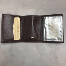 Load image into Gallery viewer, New Brown Rolfs Tri Fold Leather Wallet (3x4)
