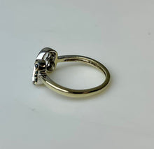 Load image into Gallery viewer, 14K Gold Blue Topaz Ring sz 3.5 (1.5g)
