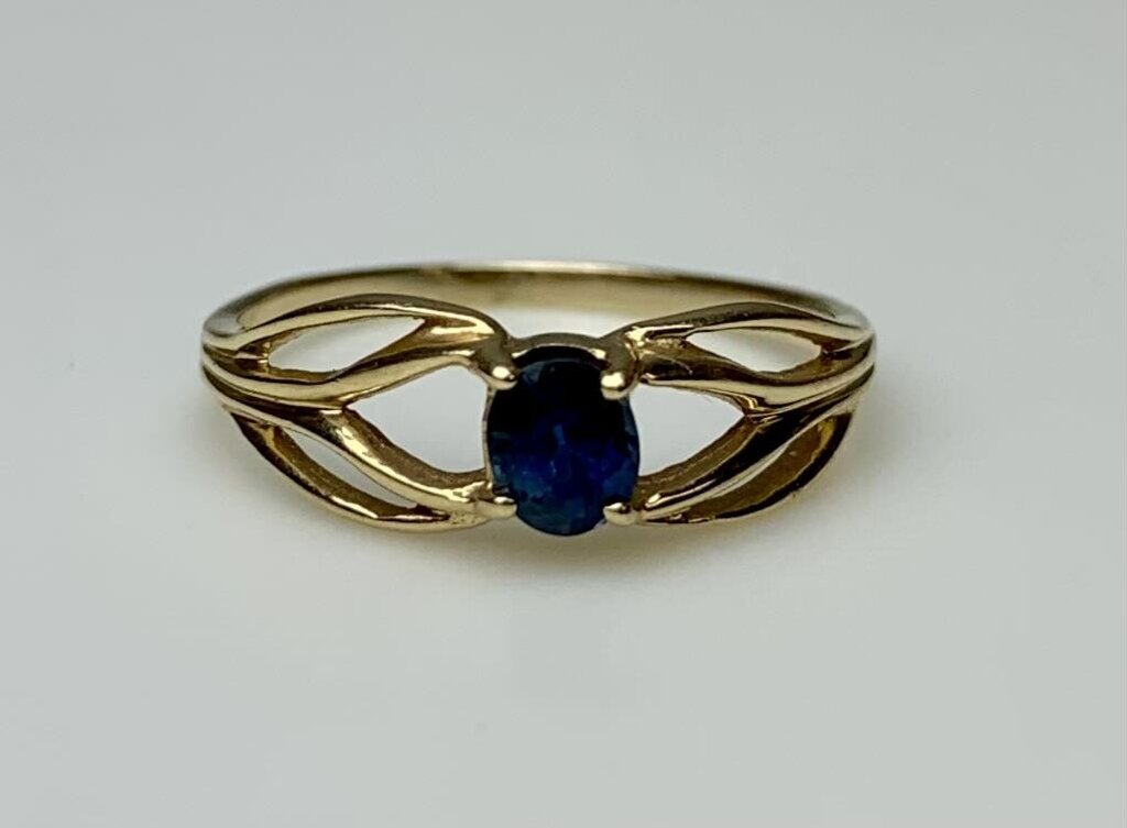 14K Gold Sapphire Ring sz 4 (1.2g)