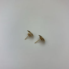 Load image into Gallery viewer, 14K Gold Diamond Cut Domed Stud Earrings (0.5g)
