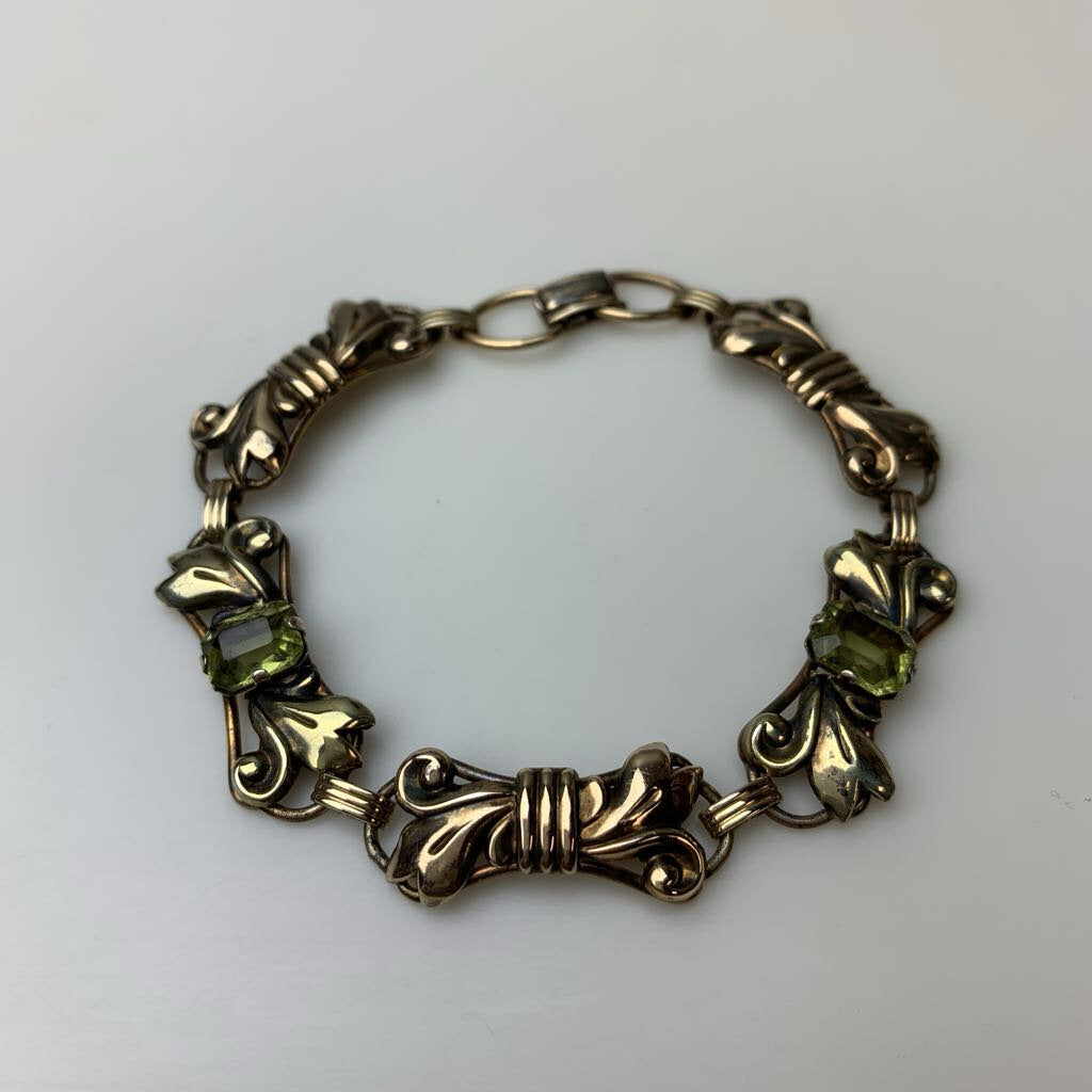 Vintage Providence Stock Company 12K Gold Filled Green Gem Bow Link Bracelet (7