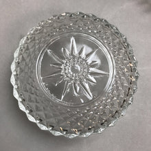 Load image into Gallery viewer, Arcoroc France Glass Bowl 7 Piece Set Diamond Pattern (4x9)
