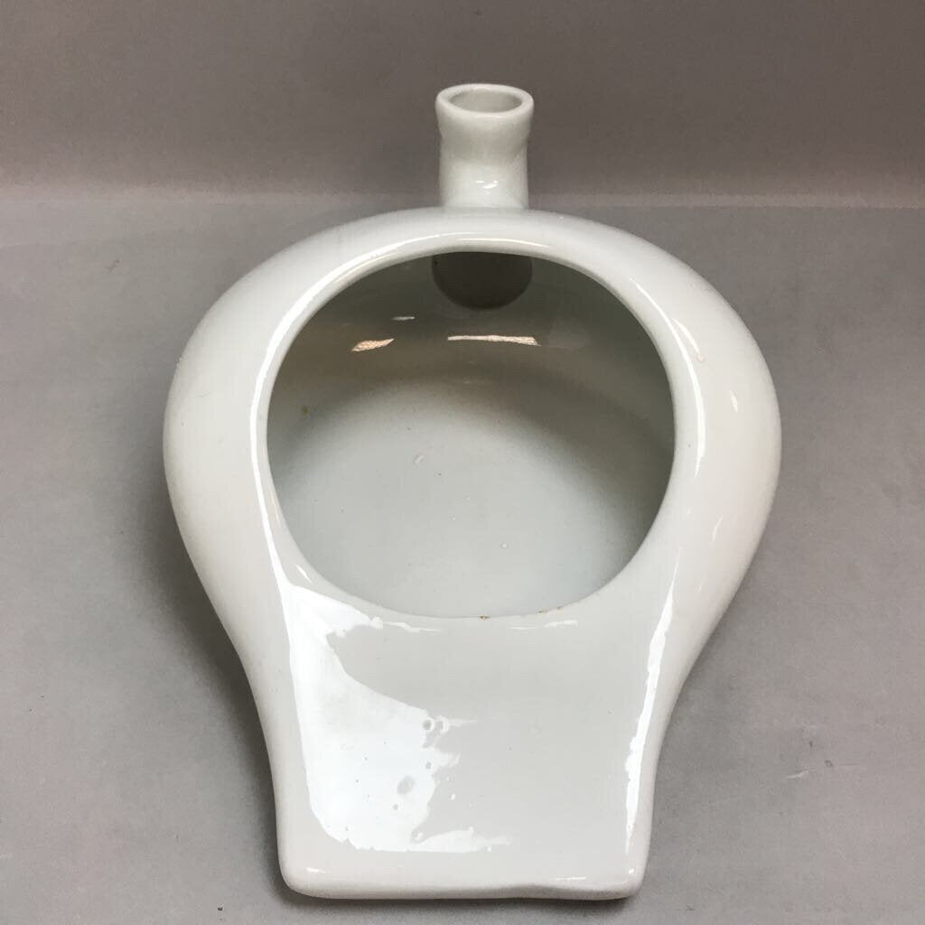 Antique White Porcelain Slipper Bedpan Urinal (16inx11in)