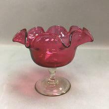 Load image into Gallery viewer, Vintage Ruffled Cranberry Glass Compote Handkerchief Vase L.E. Smith (5in)
