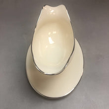 Load image into Gallery viewer, Lenox Brookdale Gravy Boat (3x8x5)
