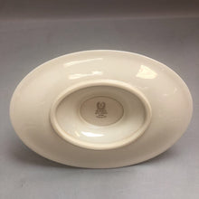 Load image into Gallery viewer, Lenox Brookdale Gravy Boat (3x8x5)
