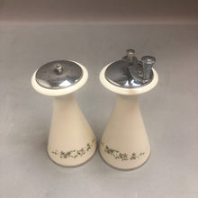 Load image into Gallery viewer, Lenox China Brookdale Salt and Pepper Mill Set (5.5in) (Set of 2)
