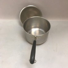 Load image into Gallery viewer, Vintage Revere Ware 1.5 Qt Sauce Pan W/Lid Copper Clad Bottom USA
