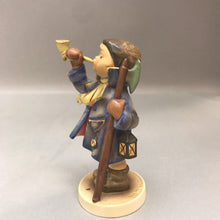 Load image into Gallery viewer, Goebel Hummel Hear Ye, Hear Ye Figurine (5in)
