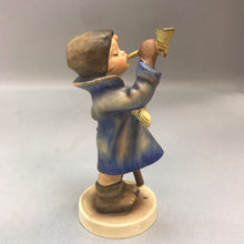 Load image into Gallery viewer, Goebel Hummel Hear Ye, Hear Ye Figurine (5in)
