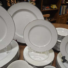 Load image into Gallery viewer, Four Crown China &quot;Southampton&quot; China Set
