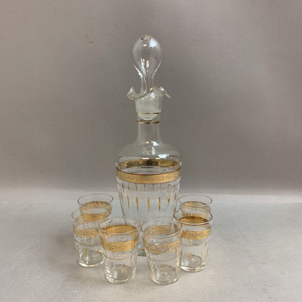 Vintage Glass Sherry Decanter with 6 Glasses Gilt Decor (9