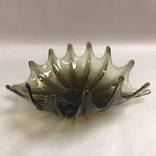 Load image into Gallery viewer, Vintage Italian White Cristal Glass Murano Bowl (11.5inx8in)
