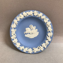 Load image into Gallery viewer, Wedgwood Blue Jasperware Small Plate / Trinket Dish (4.25&quot;)

