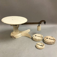 Load image into Gallery viewer, Chicago Scale Co &#39;Little Detective&#39; Cast Iron Scale (~5x12x7)
