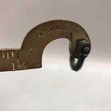 Load image into Gallery viewer, Chicago Scale Co &#39;Little Detective&#39; Cast Iron Scale (~5x12x7)
