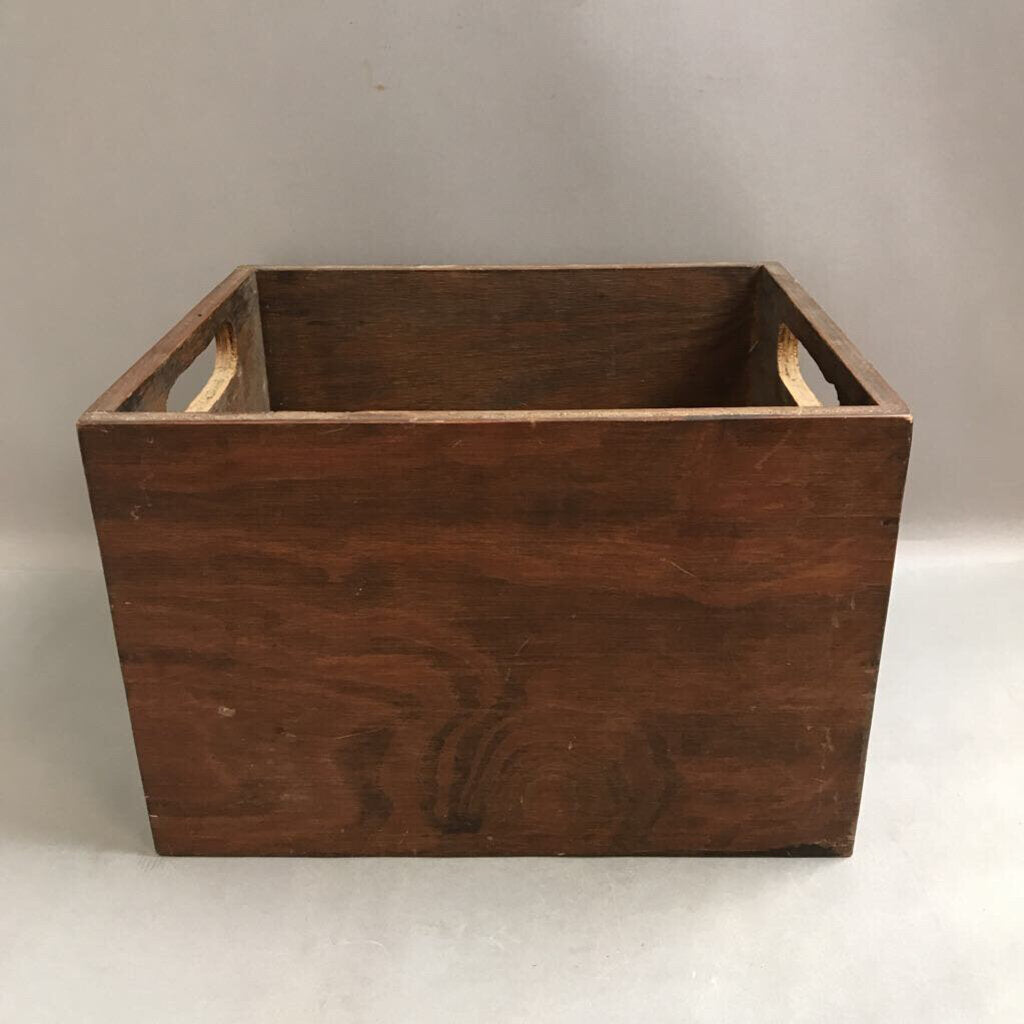 Wooden Box (~9x13x11)