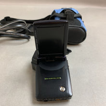Load image into Gallery viewer, Sanyo Xacti Digital Camcorder Model VPC-CG6 with Battery Charger and Carrier Bag (3.5inx2in)
