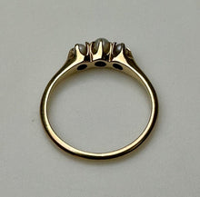 Load image into Gallery viewer, Vintage 14K Gold Pearl Ring sz 5.5 (2.0g)
