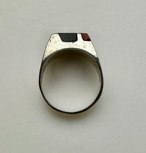 Load image into Gallery viewer, Vintage Sterling Onyx Sunstone Ring Signed sz 10
