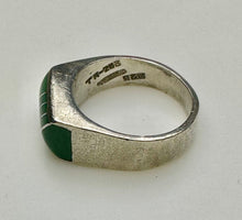 Load image into Gallery viewer, Vintage Sterling Malachite Ring Signed sz 10
