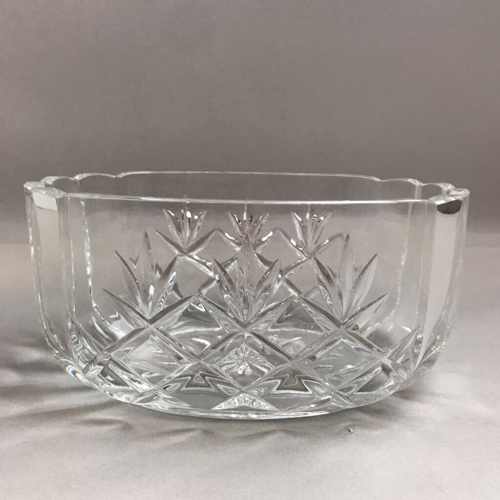 Handmade Lead Crystal Bowl (4x8x5)