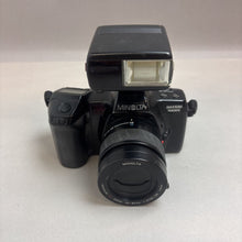 Load image into Gallery viewer, Minolta Maxxum 7000i Camera (4x4.5x6)
