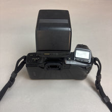 Load image into Gallery viewer, Minolta Maxxum 7000i Camera (4x4.5x6)
